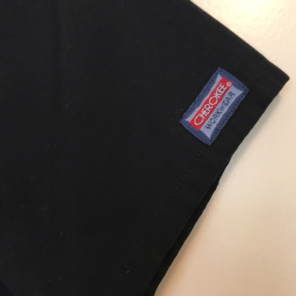 Cherokee black scrub top size small - Picture 2 of 6